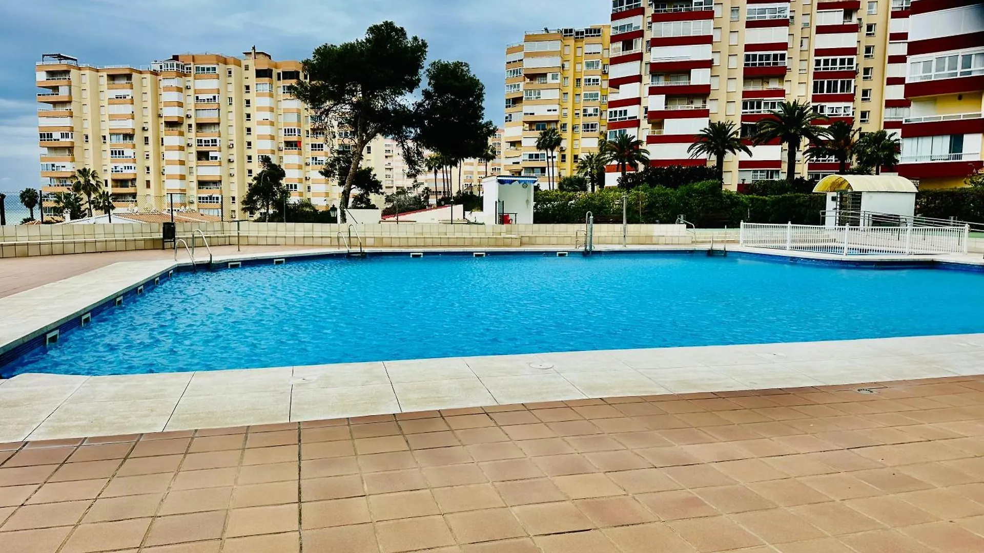 Modern Apartment Steps From The Beach Torrox
